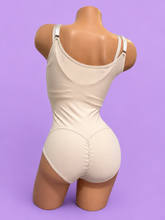 Cargar imagen en el visor de la galería, PILAR
