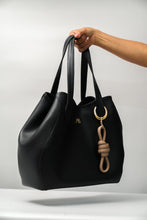 Cargar imagen en el visor de la galería, Cartera FRIDA

